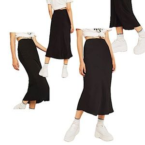 🍯 Long Black Satin Maxi Skirt - URBAN OUTFITTERS